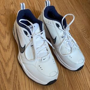 Nike Air monarch size 11 mens